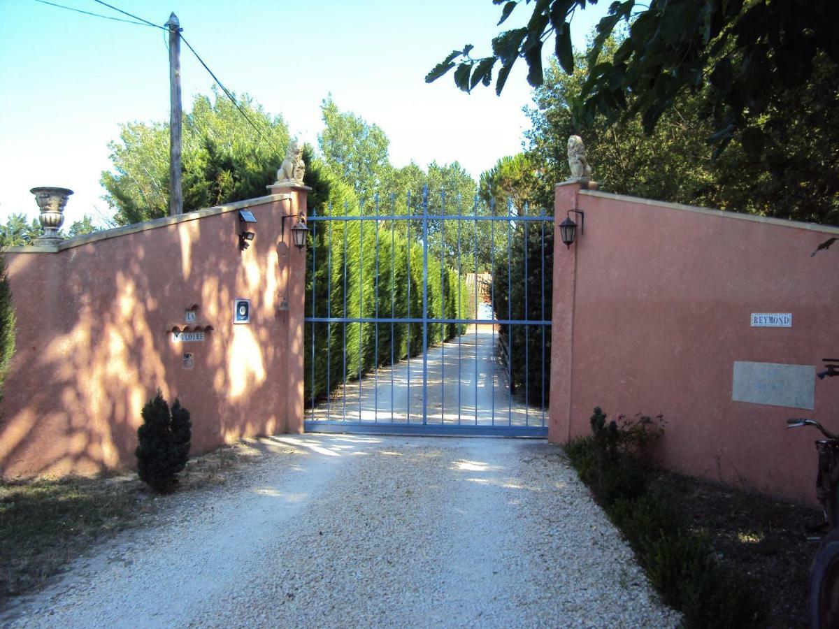 B&B La Douloire Pernes-les-Fontaines Luaran gambar